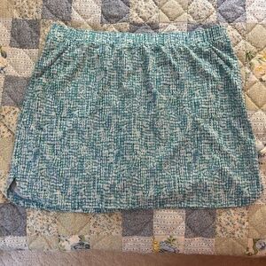 Chicos Zenergy size 3 skort